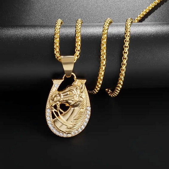 Exquisite Golden Horse Head Horseshoe Pendant Necklace With CZs