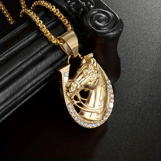 Exquisite Golden Horse Head Horseshoe Pendant Necklace With CZs