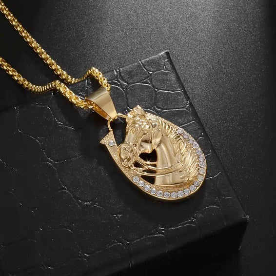 Exquisite Golden Horse Head Horseshoe Pendant Necklace With CZs