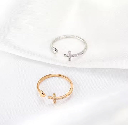 Soul Warriors Lady Heart Cross Ring
