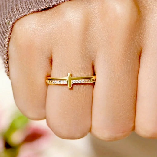 Elegant Cross Rhinestone Ring with Sparkling Stones